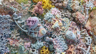 Illustration for article titled Artist “Nanofactures” Paintings Using a 3D Printer and Molecular Modelling Software